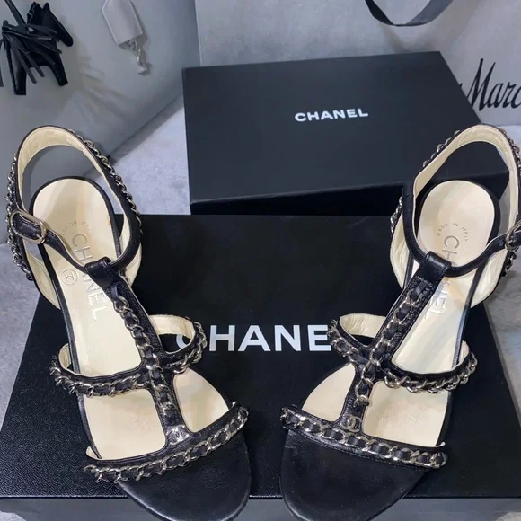CHANEL CLASSIC CHAIN HEELS - Picture 2 of 16